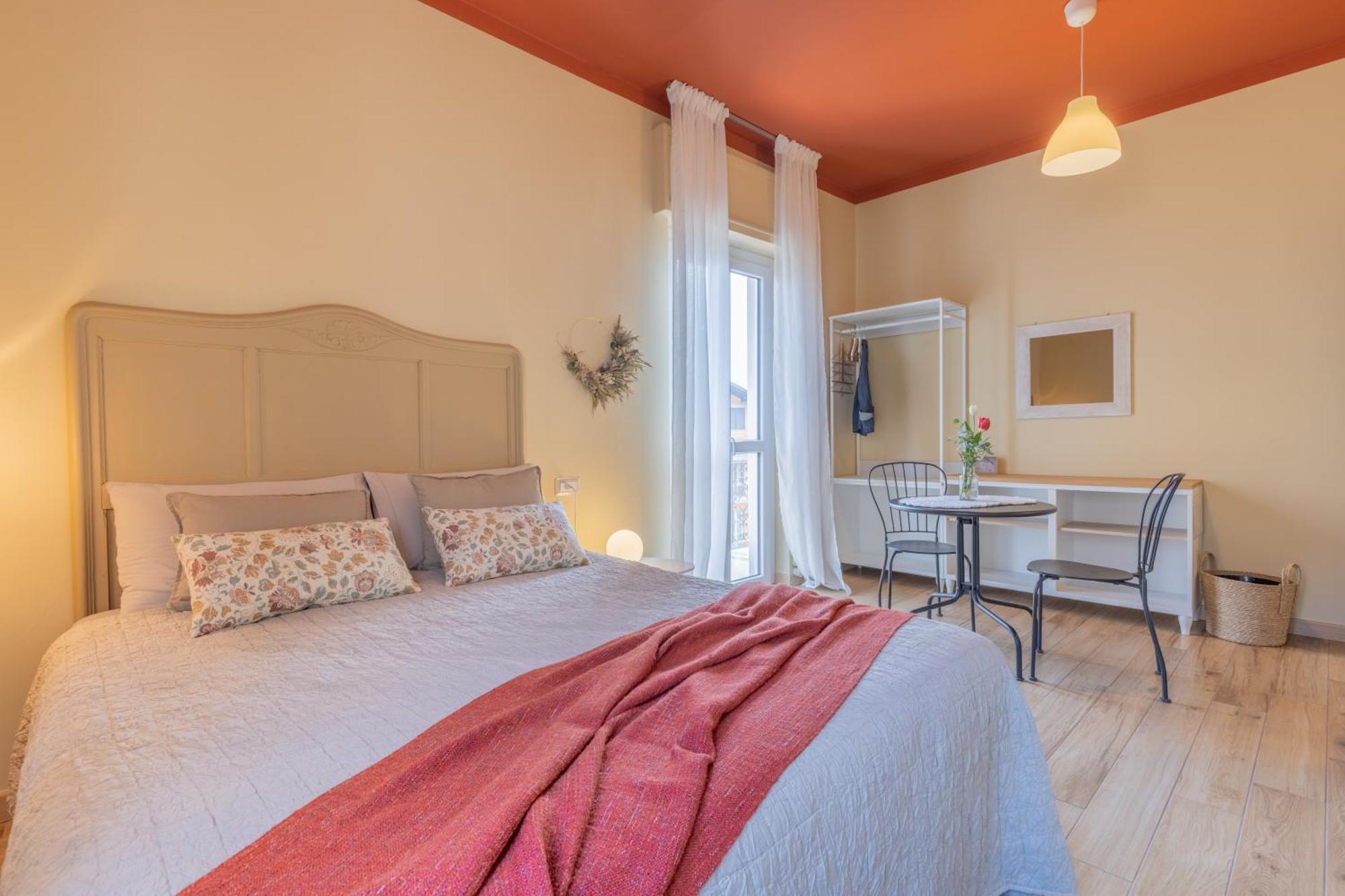 B&B Tra I Laghi Casale Corte Cerro Экстерьер фото